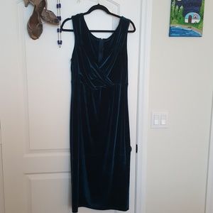 Lady Love Song velvet wiggle dress